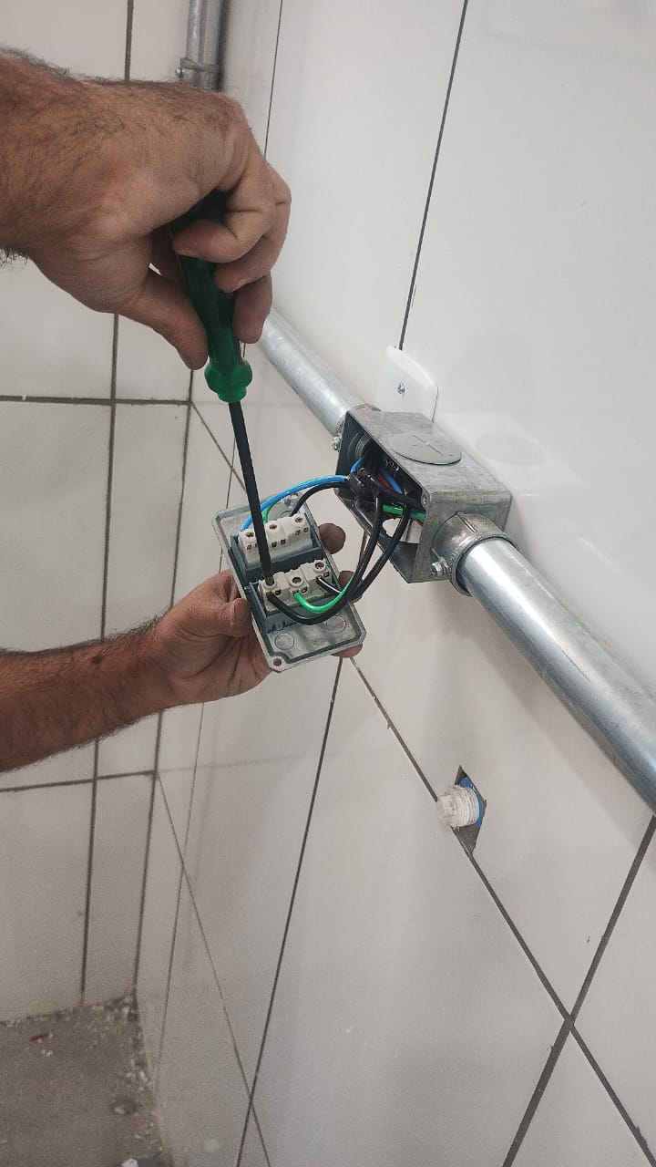 Instalação elétrica comercial